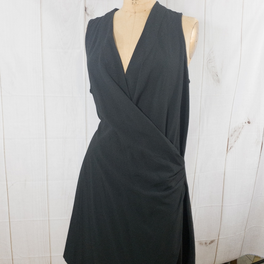 BCBGeneration RUCHED TUXEDO DRESS